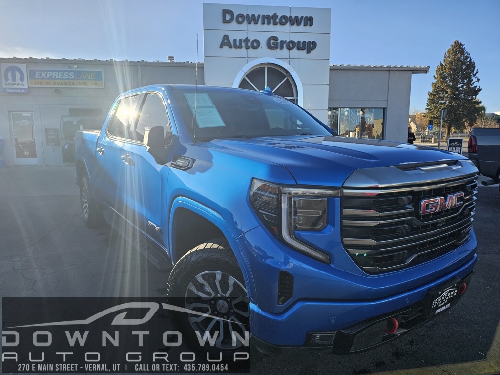 2023 GMC Sierra 1500 AT4's photo