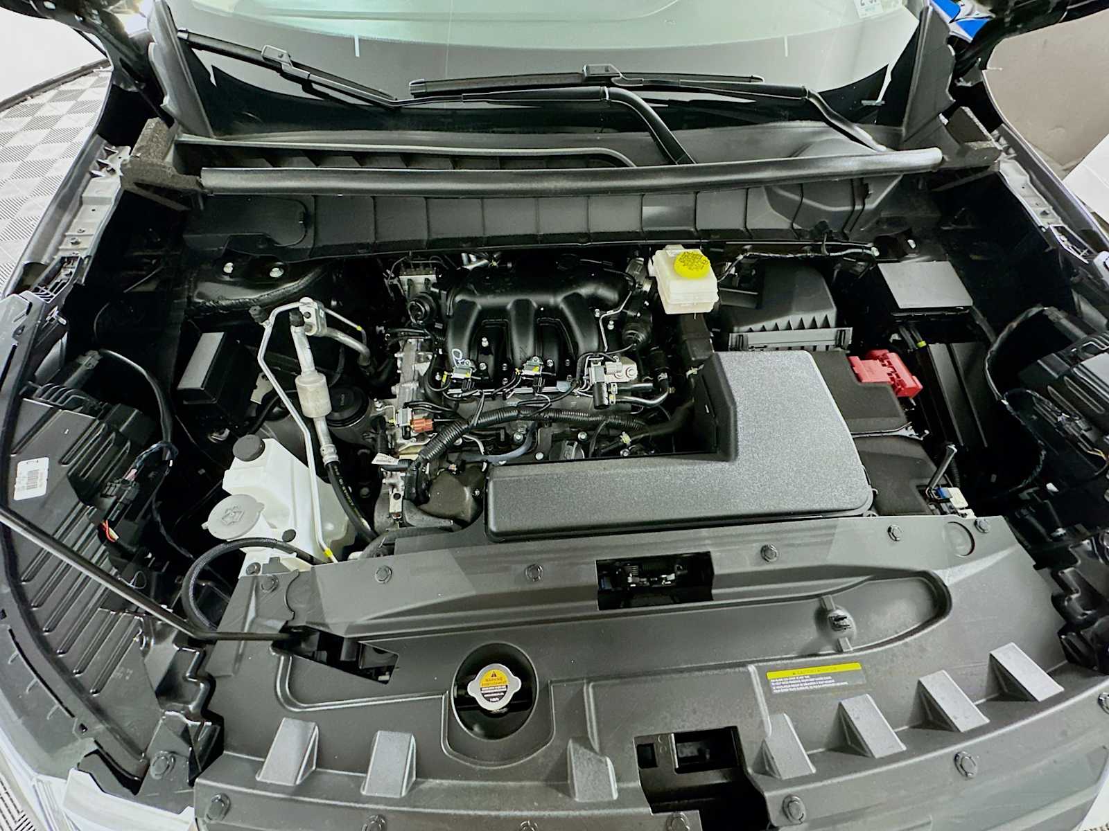 2025 Nissan Pathfinder SL photo 27