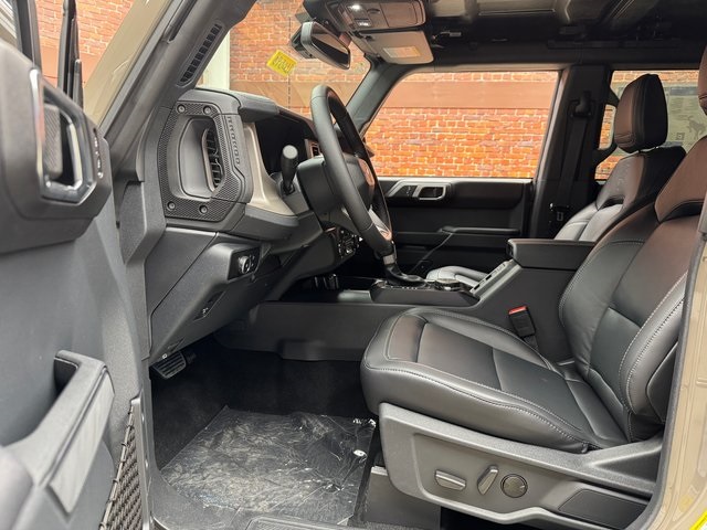 2025 Ford Bronco Outer Banks photo 22