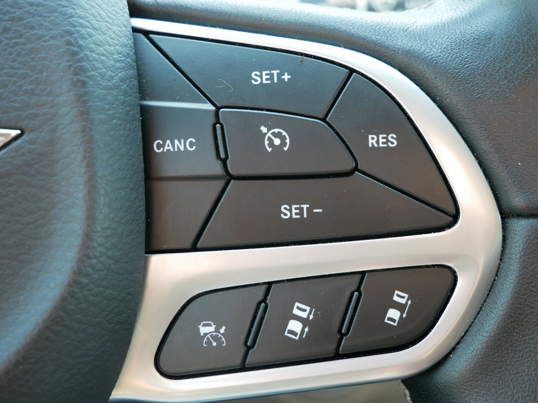 2022 Chrysler Pacifica Limited photo 22