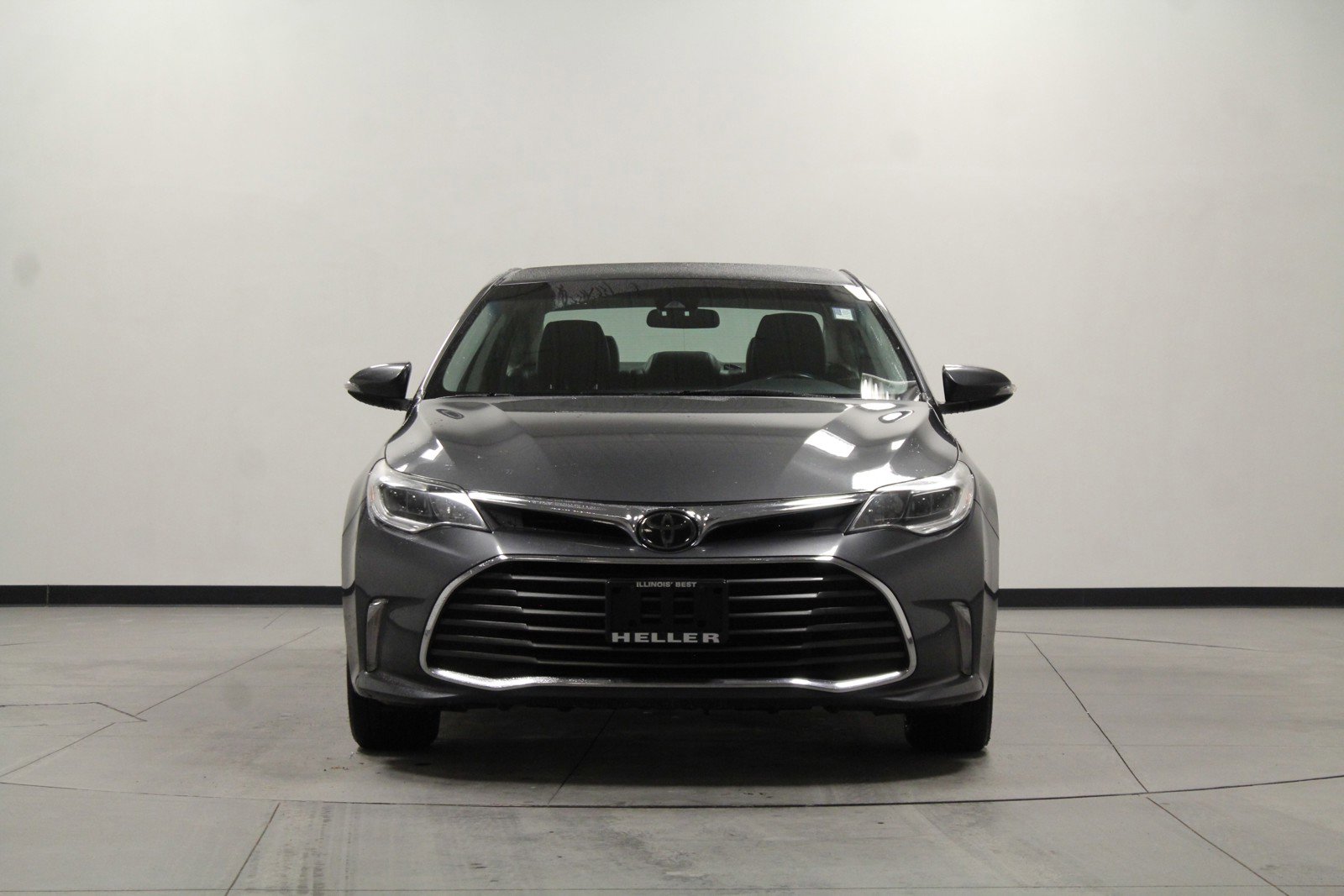 2018 Toyota Avalon Limited photo 8