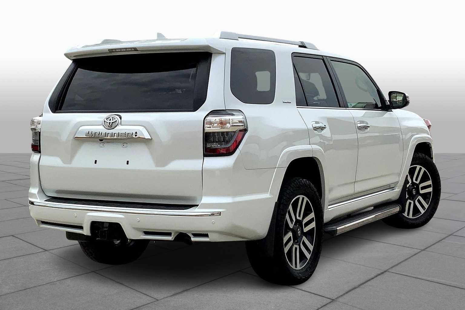 2024 Toyota 4Runner Limited photo 12