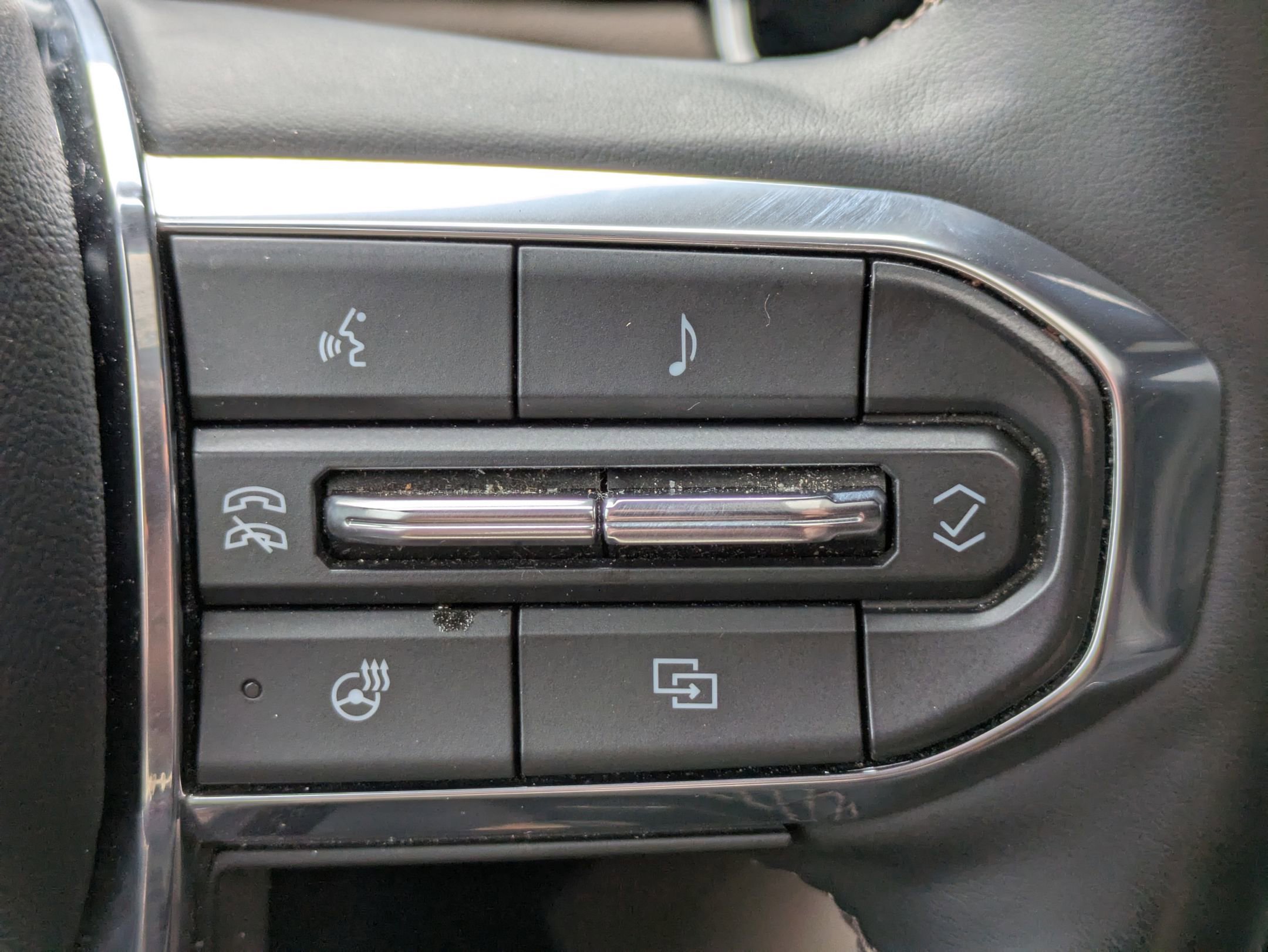 2023 Gmc Canyon Denali photo 14