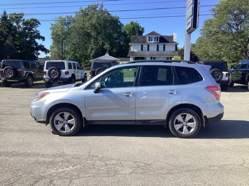2016 Subaru Forester 2.5i Limited photo 3