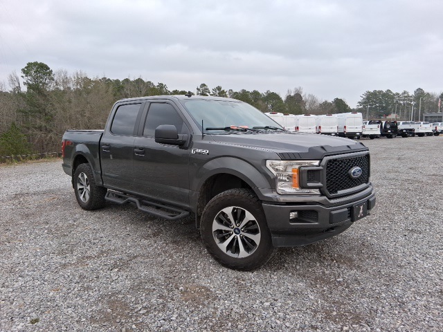 2020 Ford F-150 XL's photo