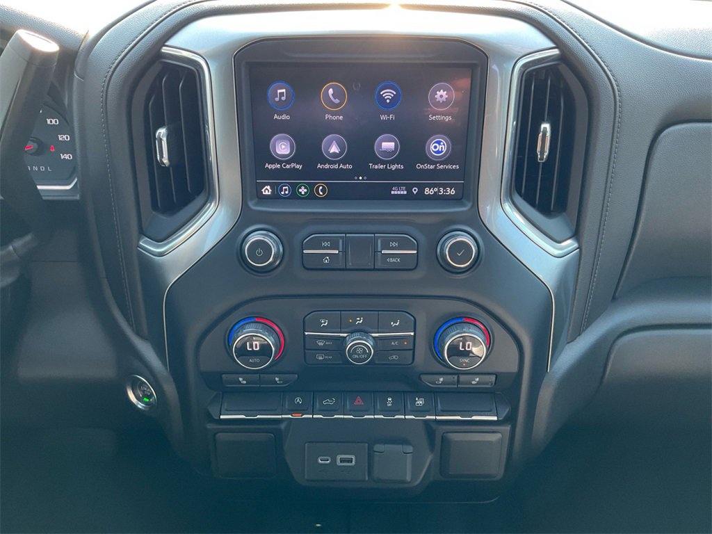 2020 Chevrolet Silverado 1500 RST photo 12