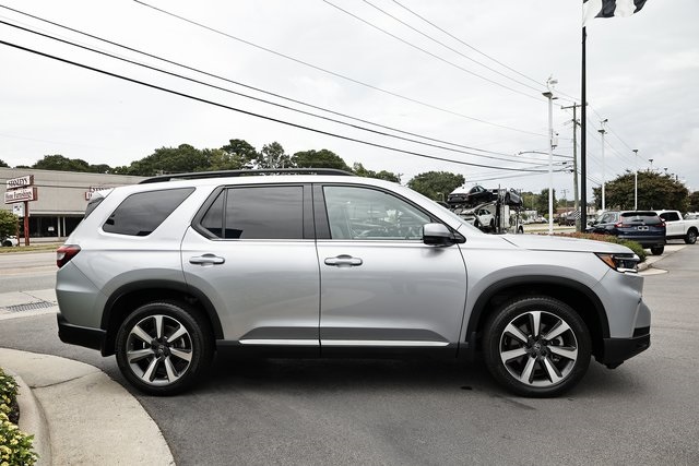 2025 Honda Pilot Elite photo 12