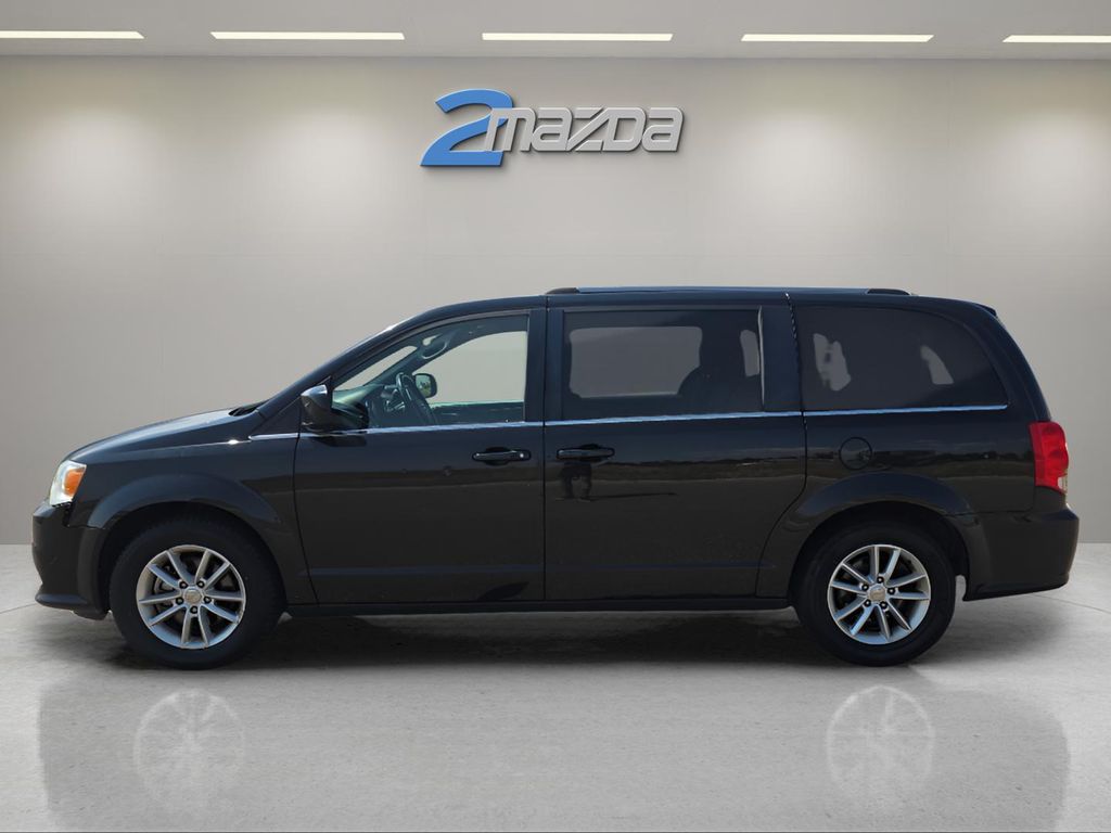 2020 Dodge Grand Caravan SXT photo 2