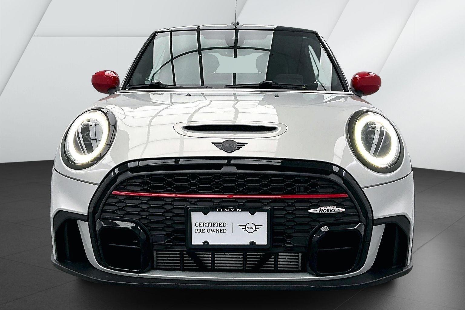 2022 Mini Cooper Convertible Iconic photo 2
