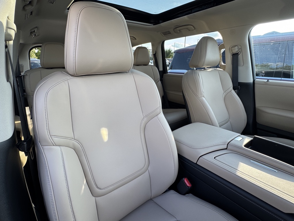 2026 Infiniti QX80 Pure photo 23