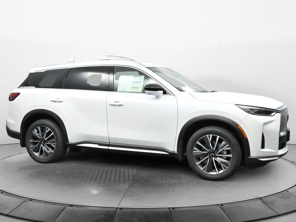 2026 Infiniti QX60 Luxe photo 7
