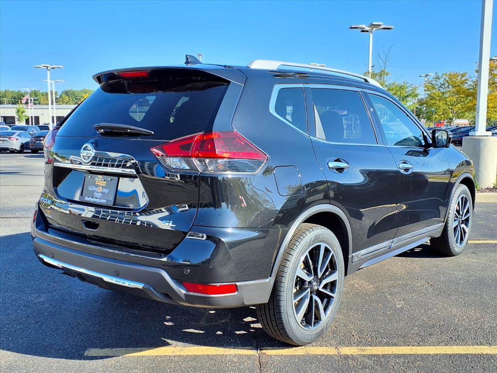 2019 Nissan Rogue SL photo 9