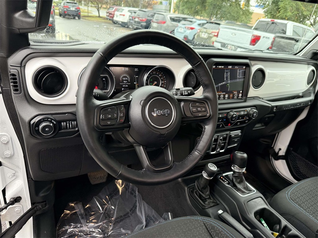 2021 Jeep Wrangler Unlimited Islander photo 2
