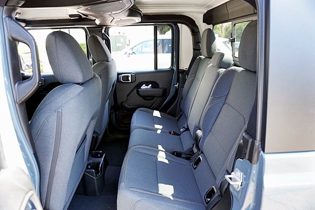 New 2025 Anvil Clear-Coat Exterior Paint Jeep Sport image 21