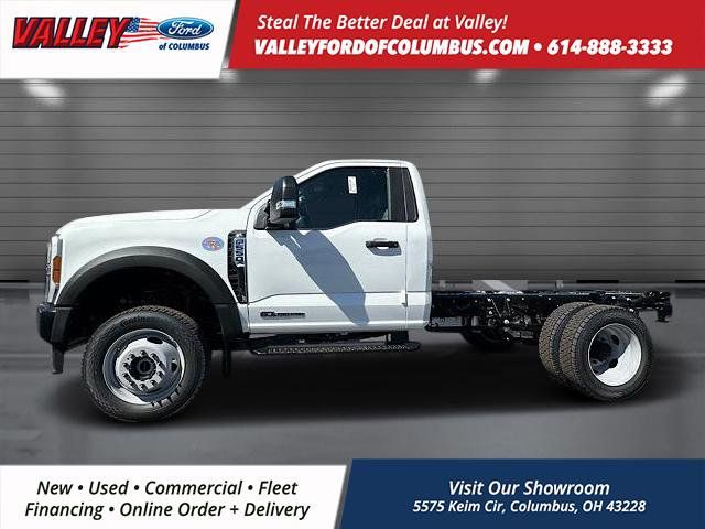 2025 Ford F-550 photo 3
