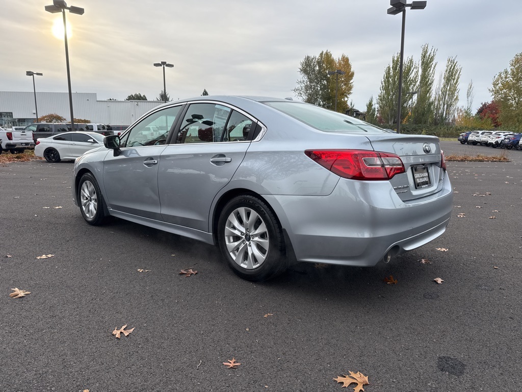 2015 Subaru Legacy 2.5i photo 2
