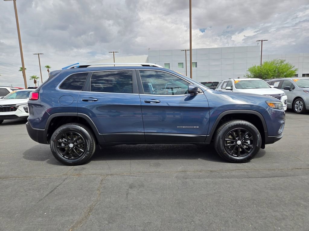 2021 Jeep Cherokee Latitude Lux photo 4