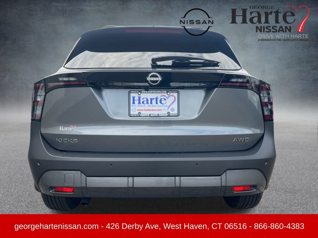 2026 Nissan Kicks SV photo 4