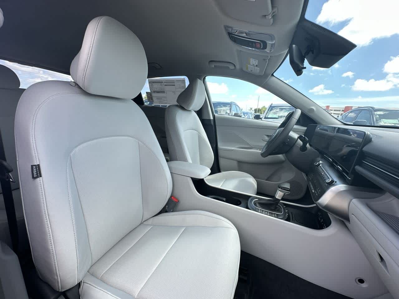 2026 Hyundai Kona SEL photo 25