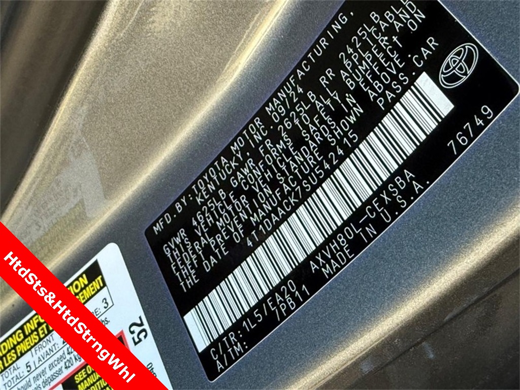 2025 Toyota Camry SE photo 28