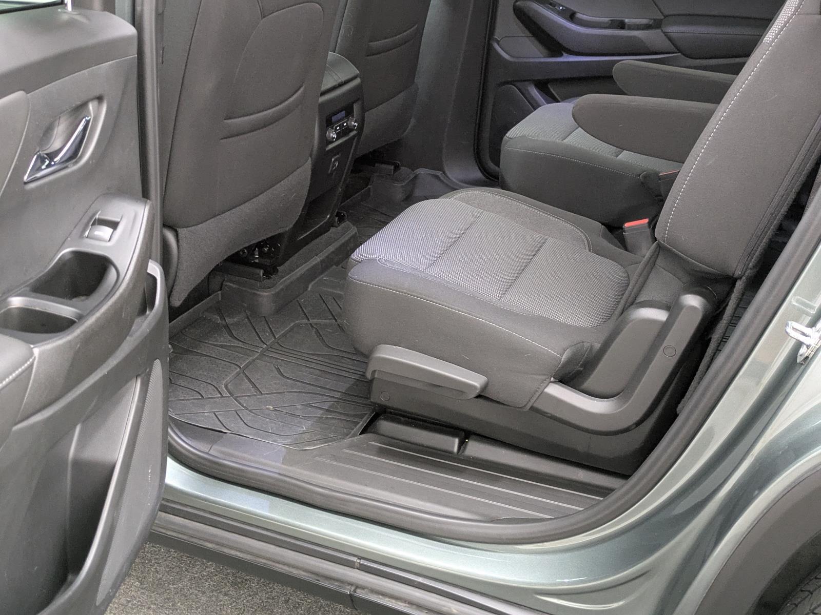 2023 Chevrolet Traverse Cloth photo 27