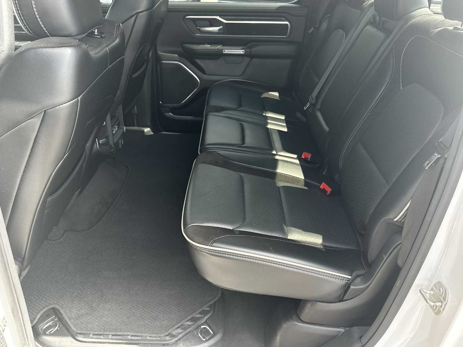 2024 Ram 1500 Laramie photo 19