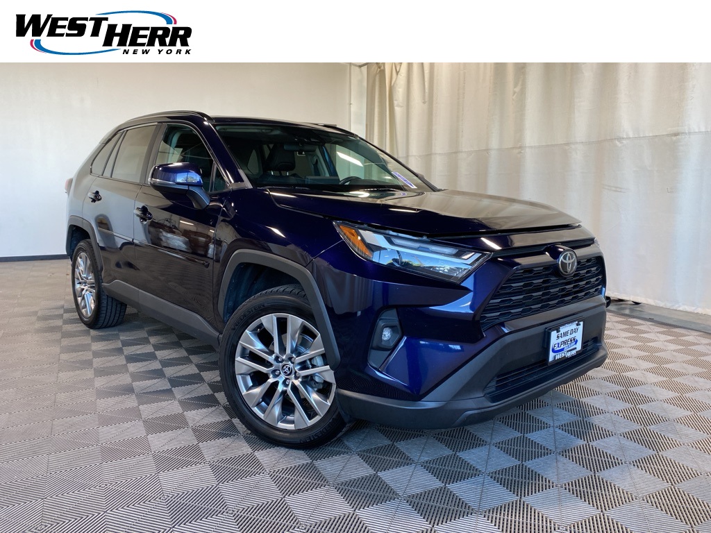 2022 Toyota RAV4 XLE Premium