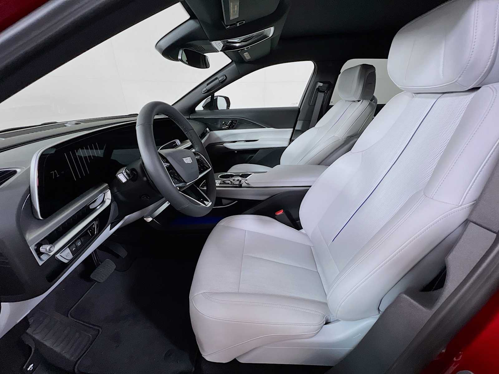 2025 Cadillac Lyriq Sport photo 4