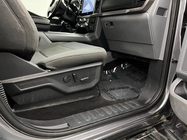 2024 Ford F-150 XLT photo 18