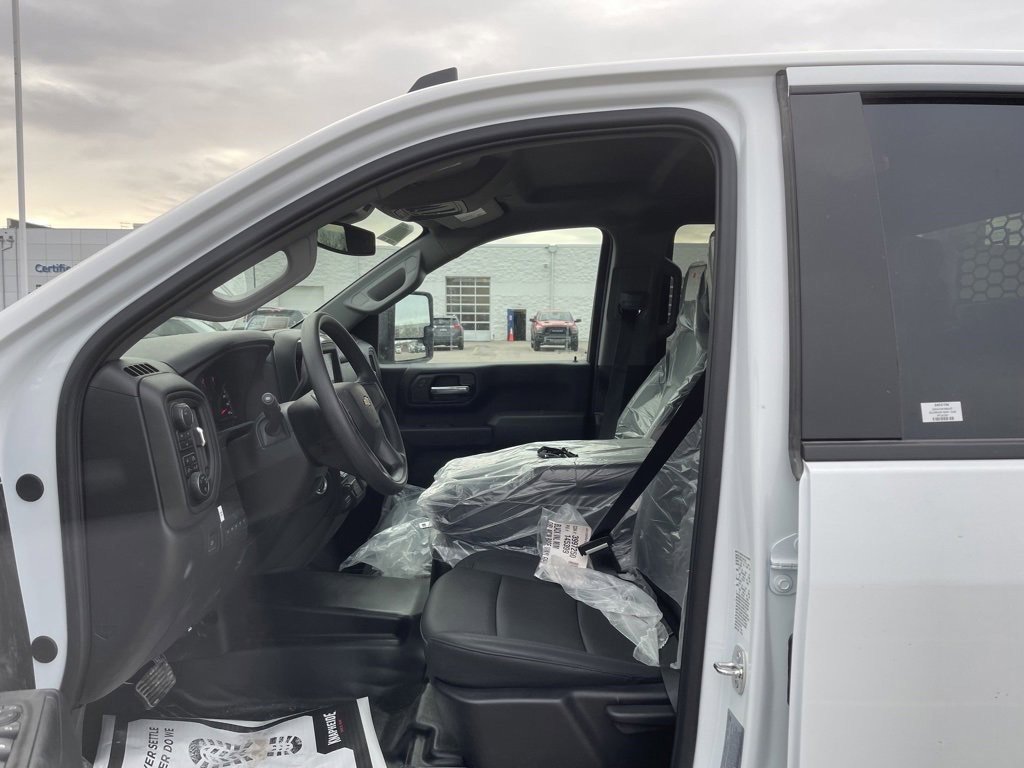 2024 Chevrolet Silverado 3500HD photo 4