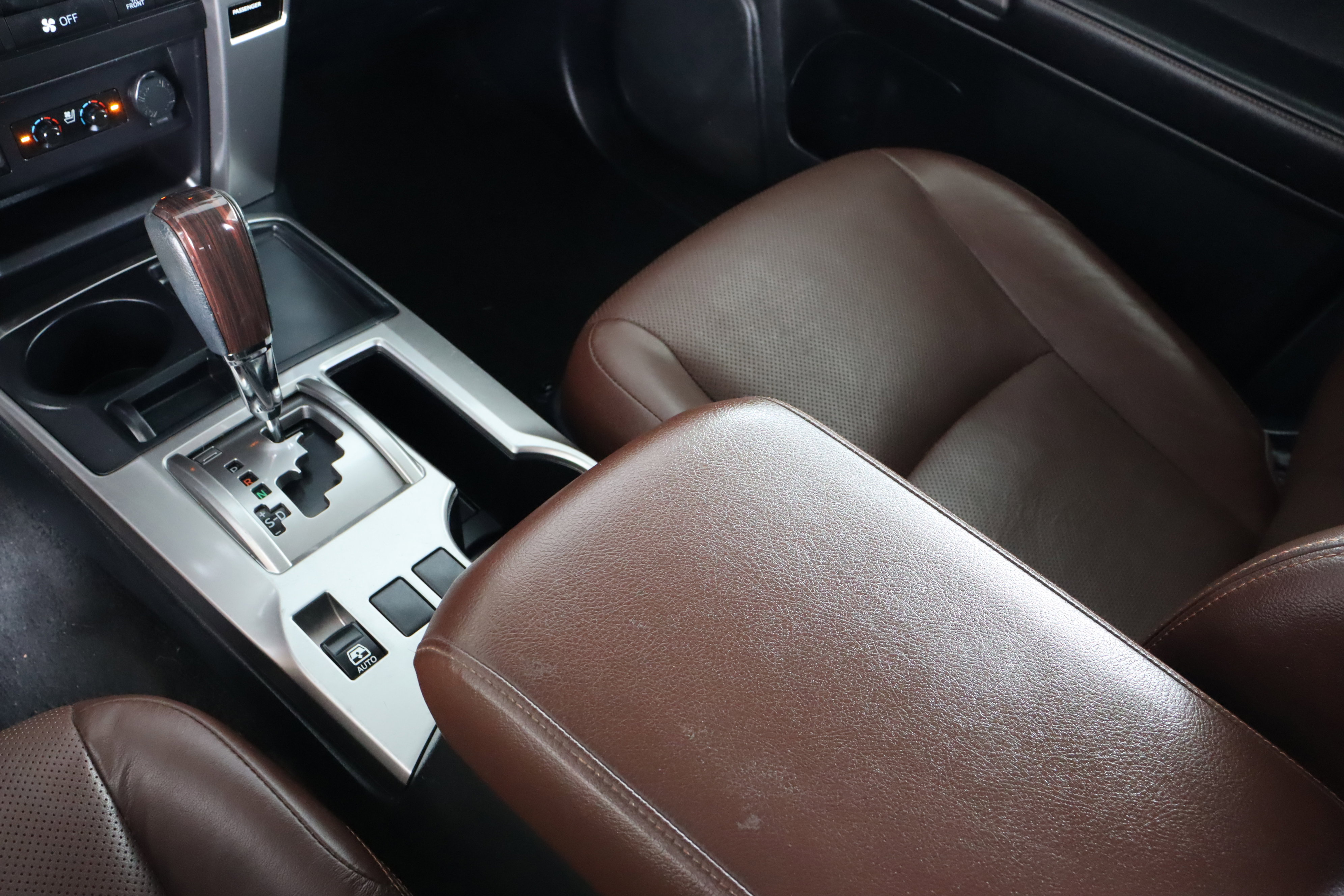 2019 Toyota 4Runner Limited photo 17