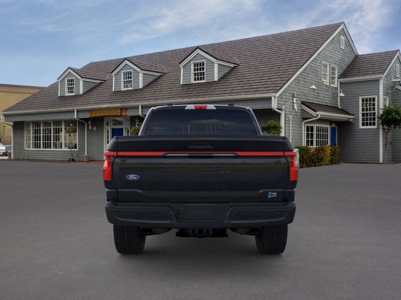 2025 Ford F-150 Lightning Lariat photo 3