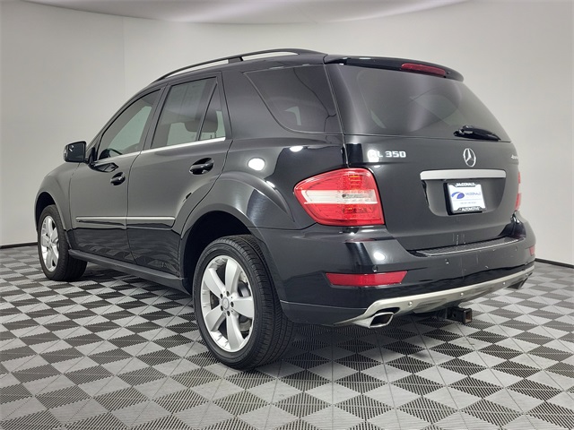 2011 Mercedes Benz ML 350 4MATIC photo 2
