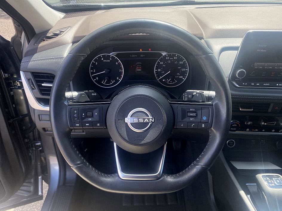 2023 Nissan Rogue SV photo 8