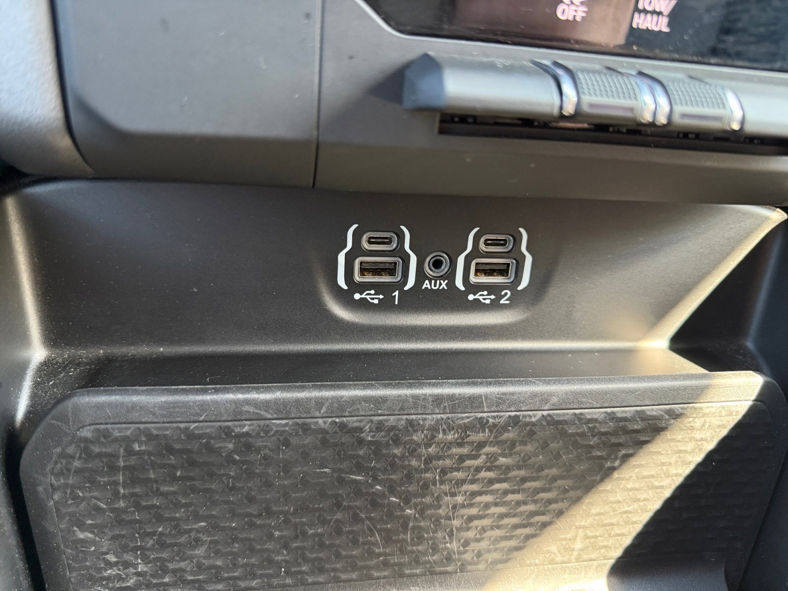 2024 Ram 1500 Laramie photo 18