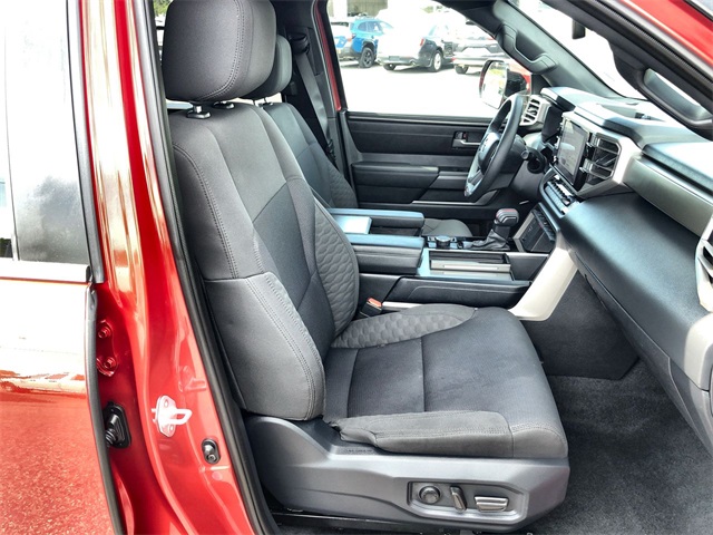 2025 Toyota Sequoia SR5 photo 17