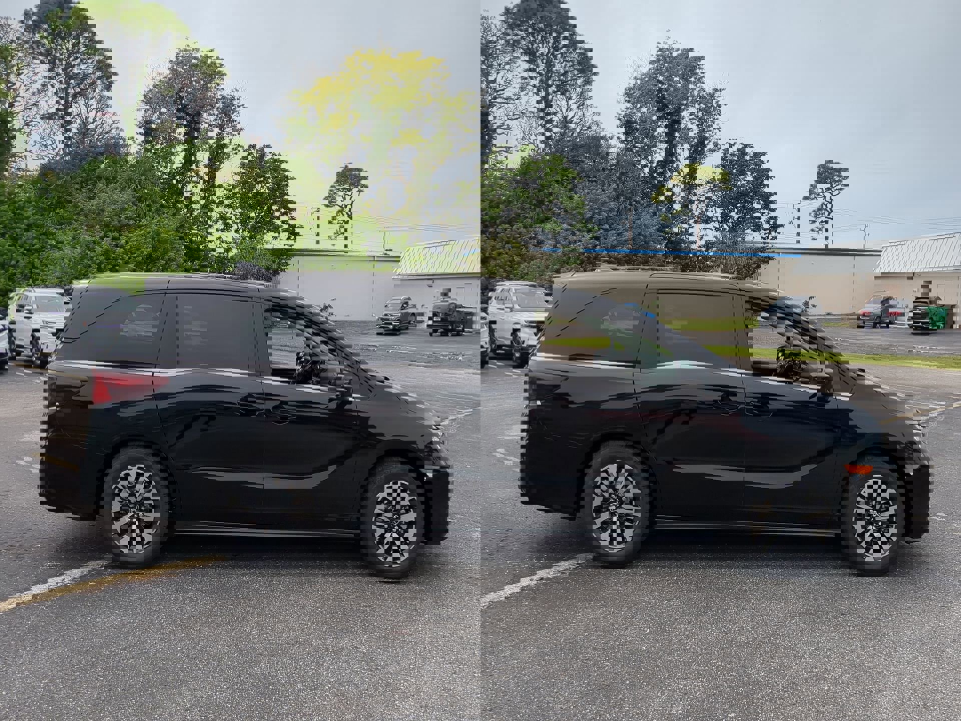 2026 Honda Odyssey EX-L photo 3