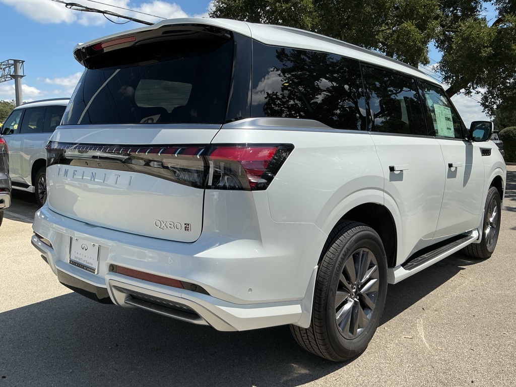 2026 Infiniti QX80 Pure photo 4