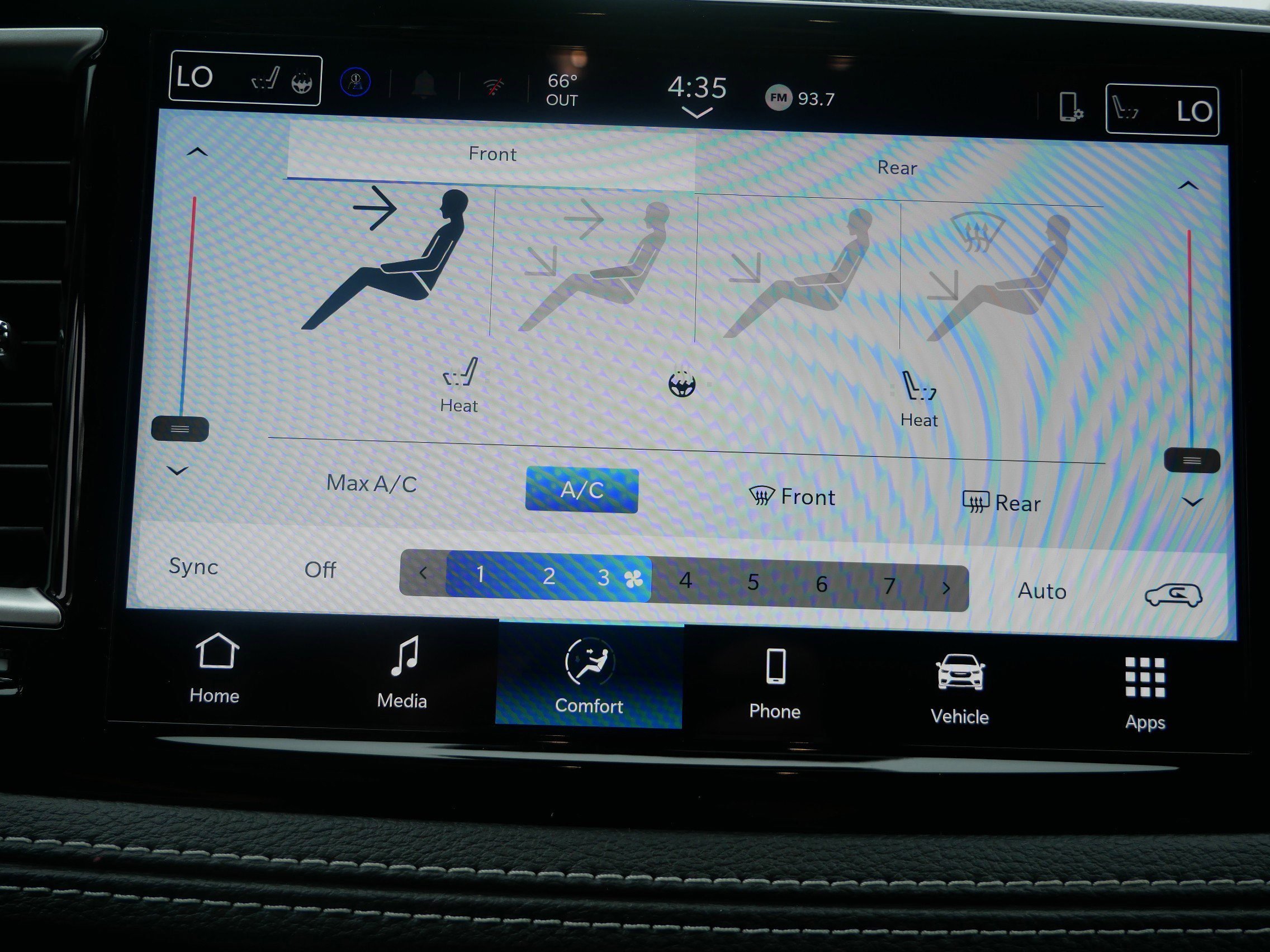 2026 Chrysler Pacifica photo 17