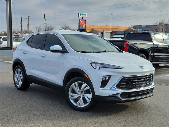 2024 Buick Encore GX Preferred's photo