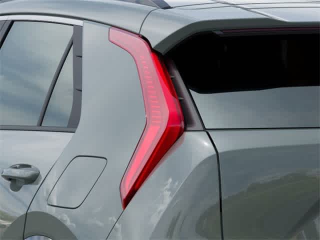 2025 Kia Niro EX Touring photo 9