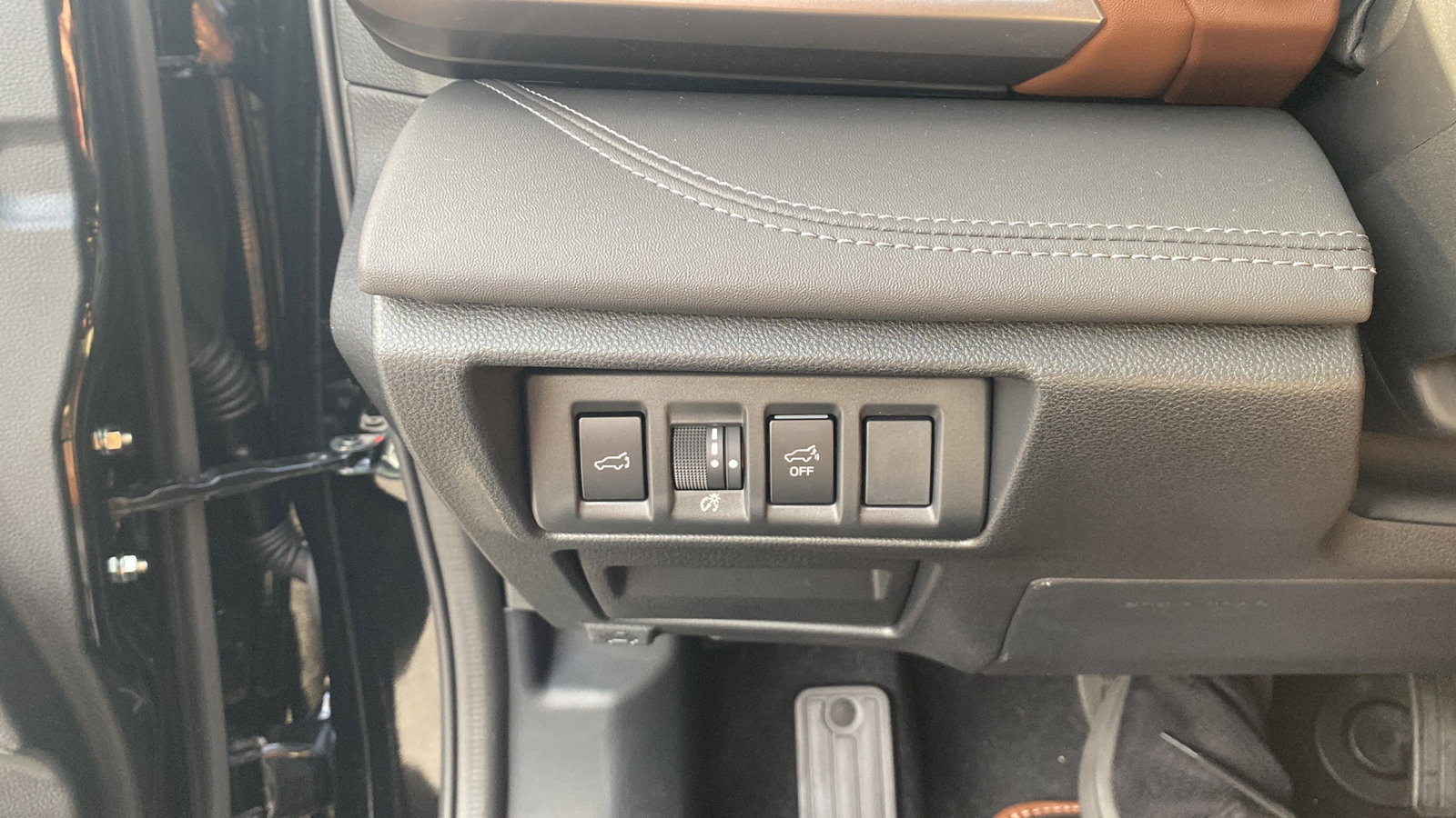 2025 Subaru Outback Touring photo 18