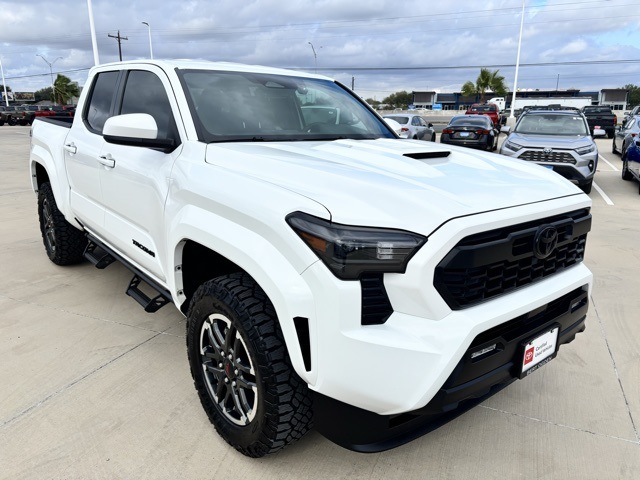 2025 Toyota Tacoma TRD Sport's photo