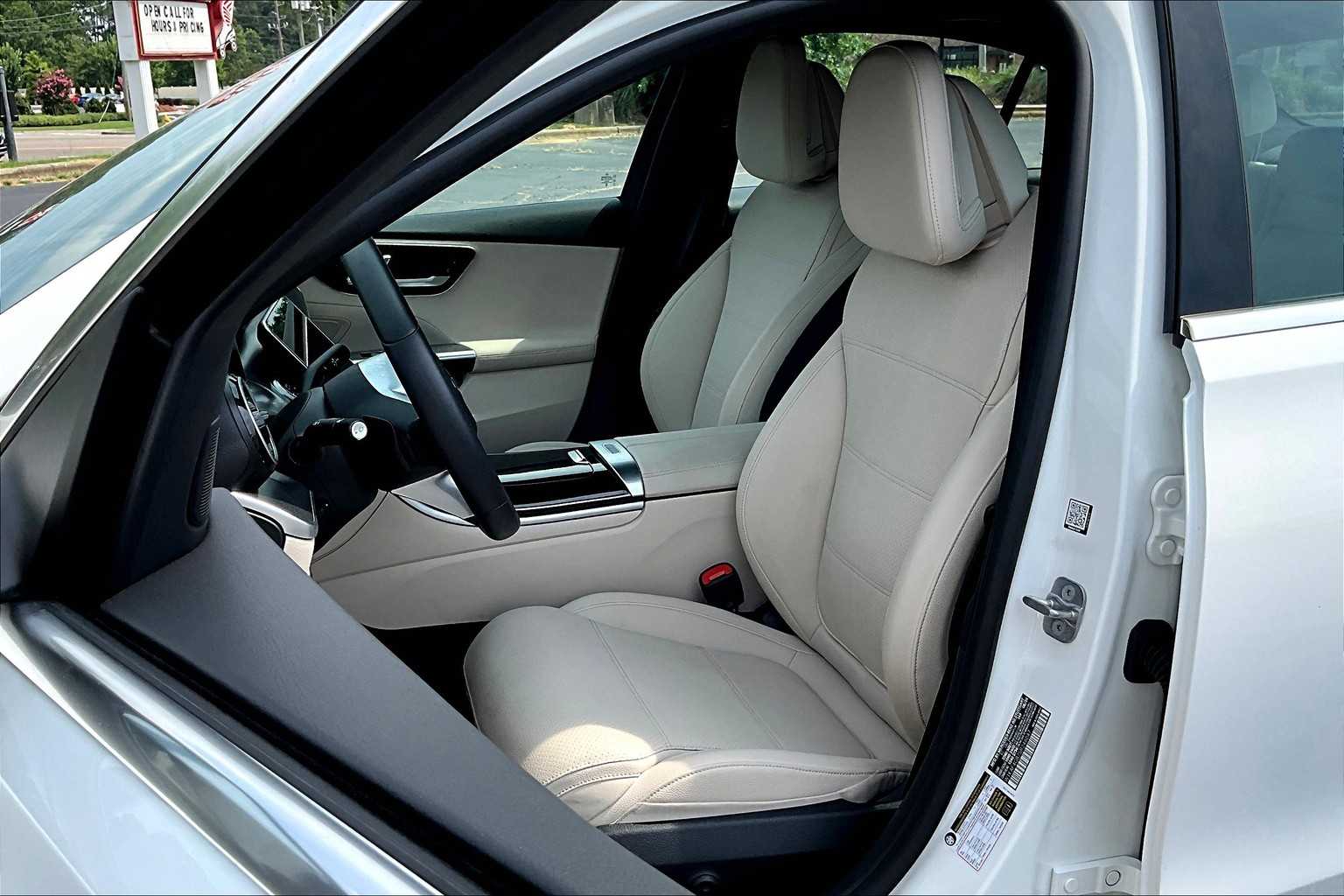 Image 6 of Certified Pre-Owned 2025 Mercedes-Benz C 300