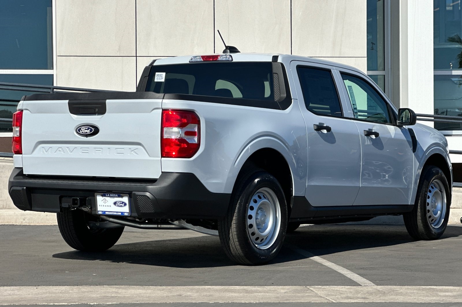 2025 Ford Maverick XL photo 3