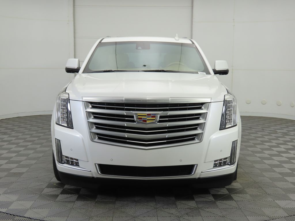 2017 Cadillac Escalade Platinum photo 2