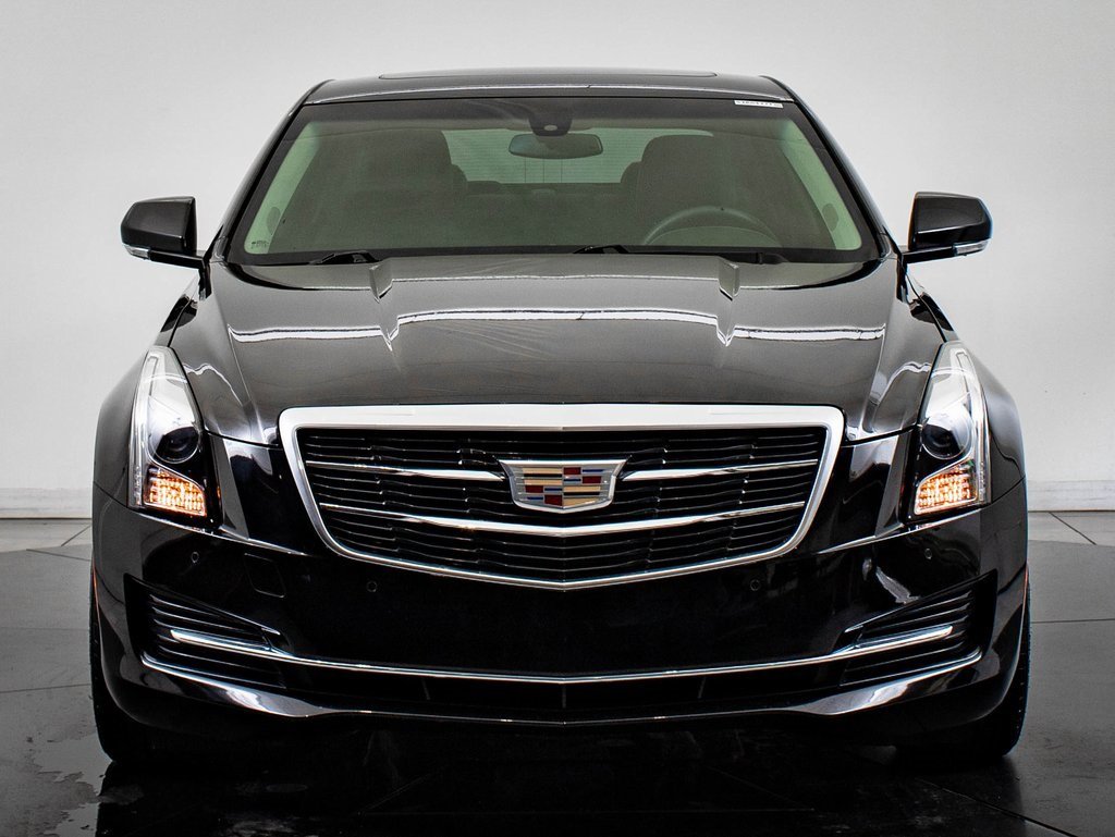2017 Cadillac ATS Luxury photo 2