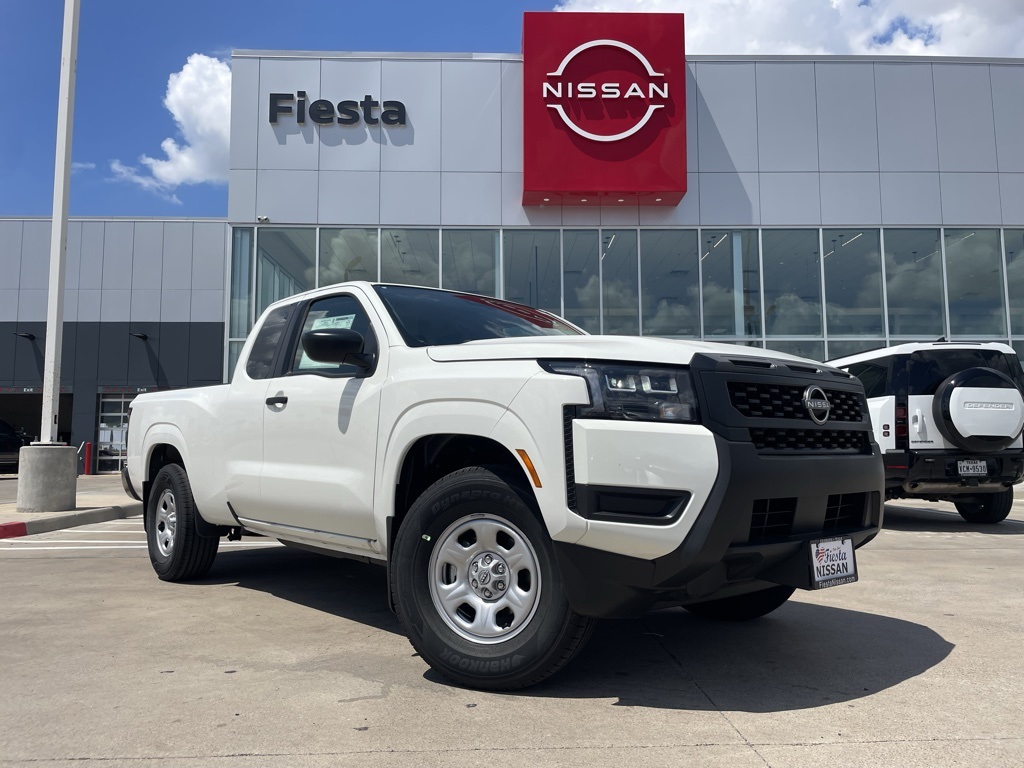 2026 Nissan Frontier S's photo