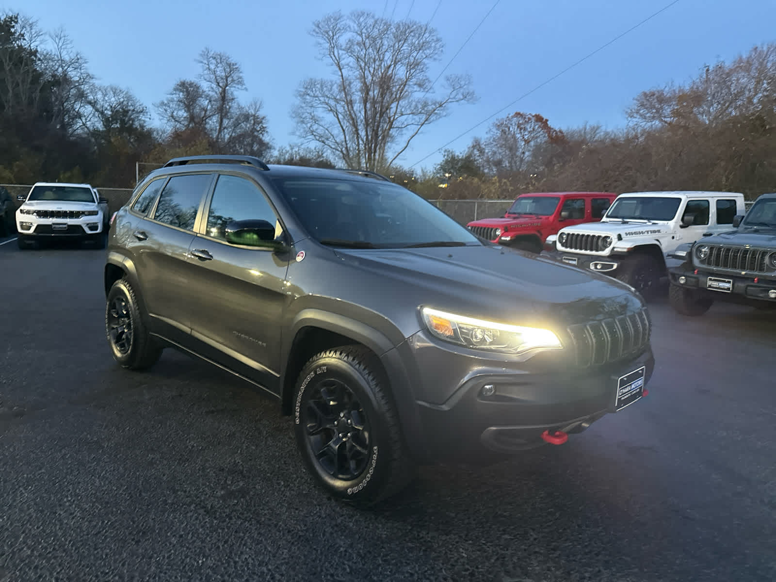 2022 Jeep Cherokee Trailhawk