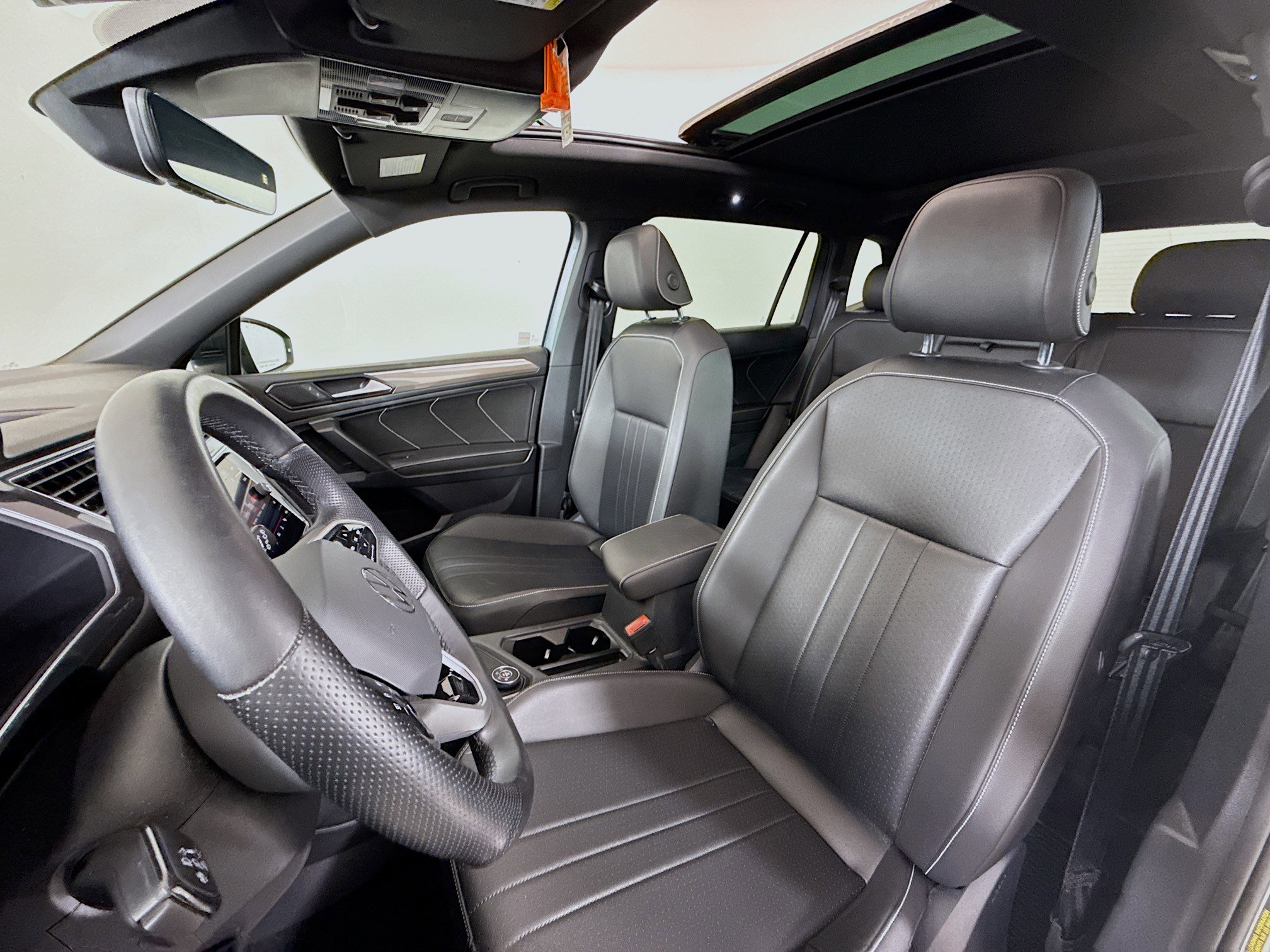 2022 Volkswagen Tiguan SE R-Line Black photo 10
